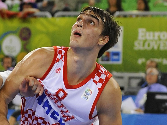 Форвард сборной Хорватии по баскетболу Дарио Сарич потерял шесть зубов в матче группового этапа чемпионата мира по баскетболу с командой Аргентины
