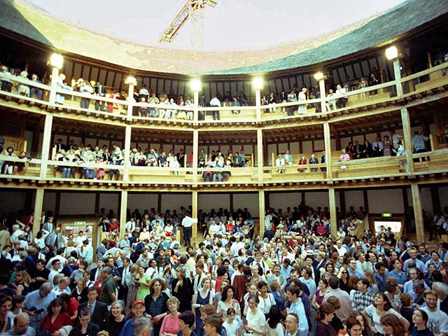 Знаменитый лондонский театр "Глобус" (The Globe) представит осенью в четырех российских городах свою версию шекспировской комедии "Сон в летнюю ночь"