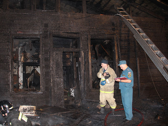 Пожар в одном из частных домов во Владивостоке привел к гибели шести человек