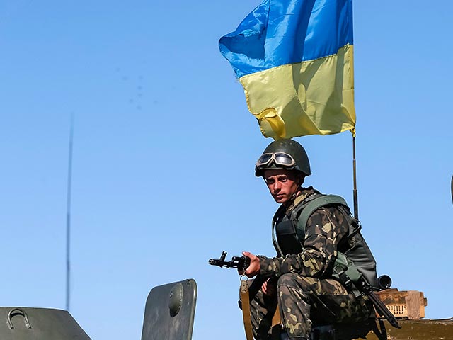 Советник президента Украины Петра Порошенко Юрий Луценко назвал страны, с которыми на саммите в Уэльсе была достигнута договоренность о поставках современного вооружения армии Украины
