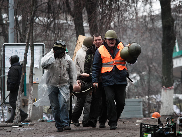 МВД Украины: те, кто приказал снайперам расстреливать протестующих на Майдане, сбежали из страны
