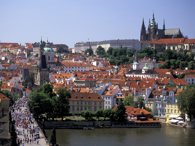 С 15 сентября Прага приостанавливает партнерские отношения с рядом российских городов, в том числе Москвой и Санкт-Петербургом