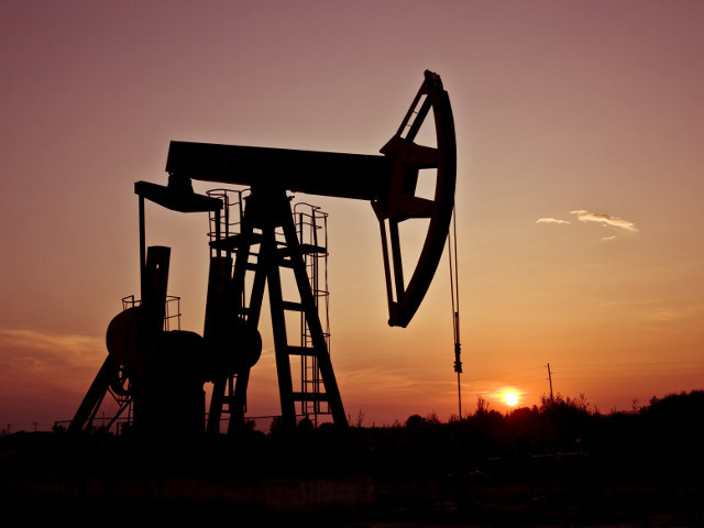 Санкции, которые готовят в отношении Москвы США и Европейский союз, предполагают серьезные ограничения на участие западных компаний, в том числе Exxon Mobil и BP, в поисках нефтяных месторождений на территории России