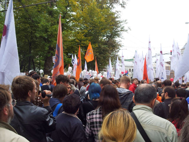 Представители оппозиции объявили, что столичная мэрия дала добро на проведение 21 сентября в Москве "Марша мира" против войны на Украине