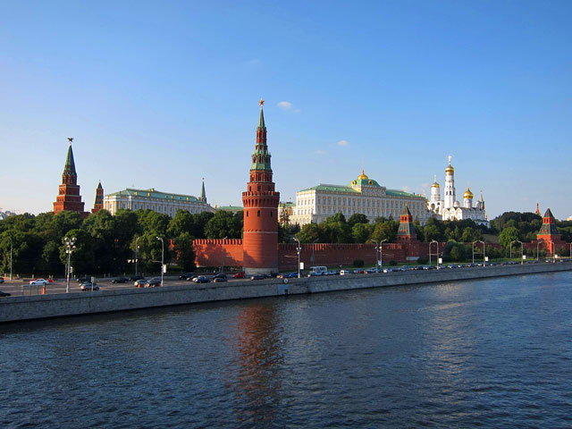 На фоне заявления Европейского союза, озвучившего содержание нового пакета санкций в отношении России, в Кремле сообщили о готовности принять ответные меры