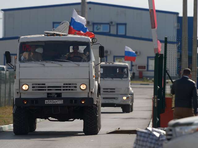 Каких-либо происшествий во время доставки помощи зафиксировано не было. Общий вес гуманитарной помощи, доставленной в Луганск, составил более 2 тыс. тонн.