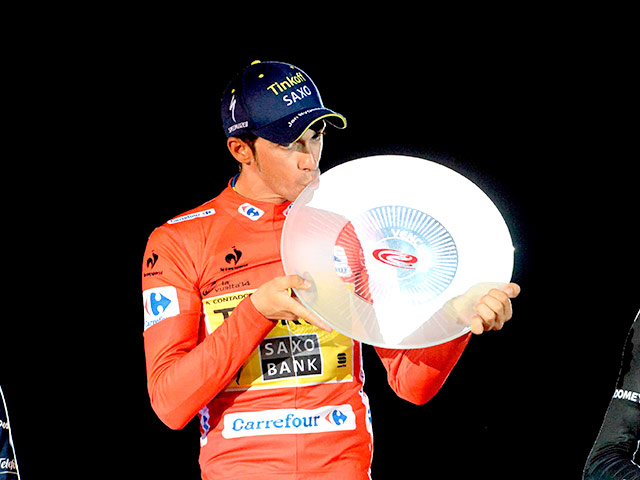 Капитан российской велокоманды Tinkoff-Saxo испанец Альберто Контадор первенствовал в генеральной классификации престижной многодневной велогонки "Вуэльта Испании"