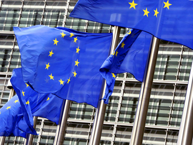 Депутаты Европейского парламента днем 15 сентября обсудили ущерб от действия продовольственных санкций, которые ввела Россия в ответ на ограничительные действия ЕС
