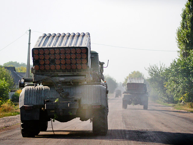 Несмотря на режим прекращения огня, все еще действующий на территории Украины, в районе Донецка возобновились обстрелы