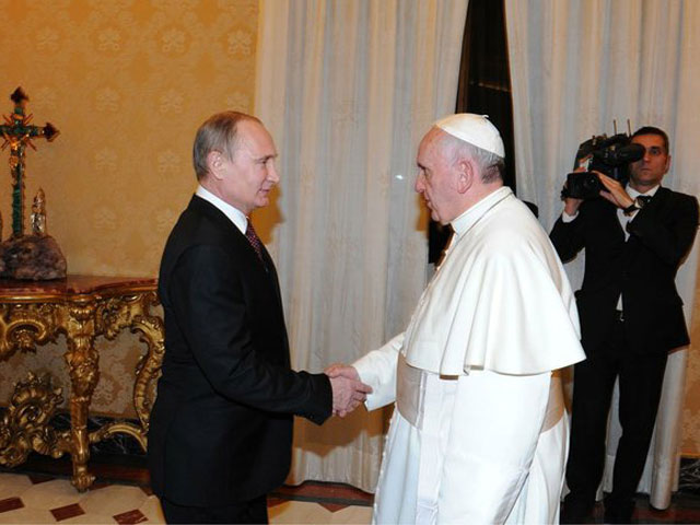 Договоренность об этой уникальной акции была достигнута в ноябре прошлого года в ходе встречи президента РФ Владимира Путина с Папой Римским Франциском