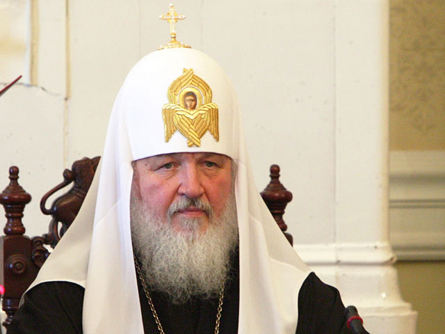 Патриарх Кирилл называет героями священников Донбасса, которые не бросили паству
