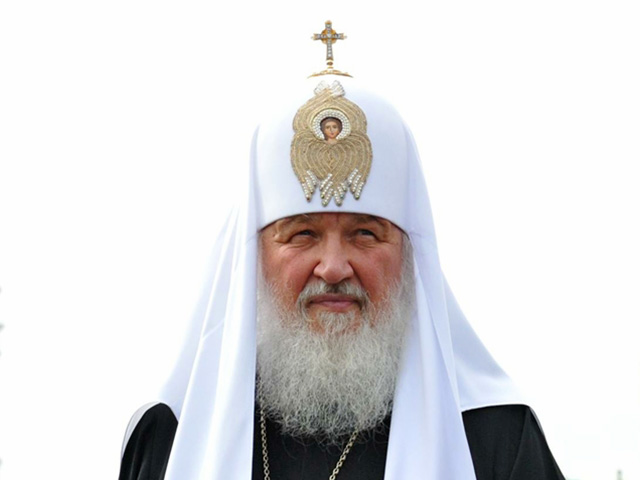 Патриарх Кирилл отвергает обвинения в том, что он является проводником политики Кремля