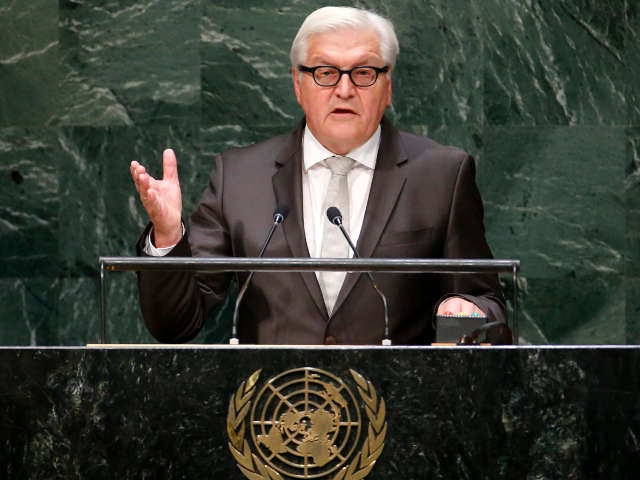 "Политическое решение еще очень далеко. Хотя следует помнить о том, что всего несколько недель назад мы были на пороге прямого военного противостояния между российскими и украинскими вооруженными силами", - сказал в ООН глава МИД ФРГ.