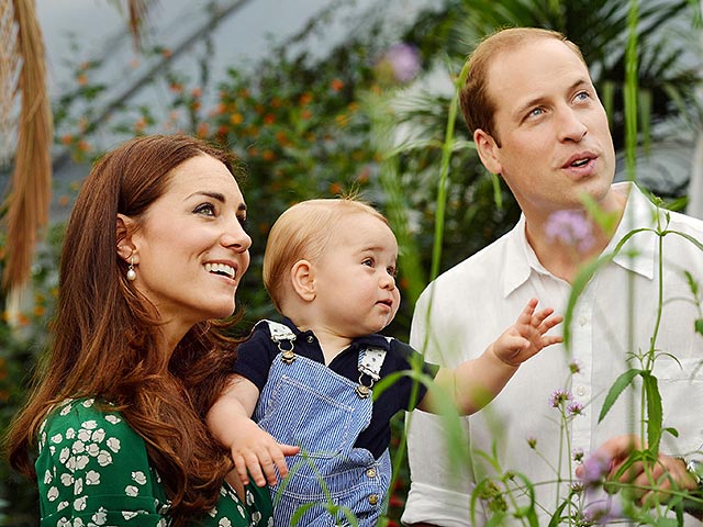 Супруга британского принца Уильяма герцогиня Кембриджская Кейт Миддлтон, ожидающая второго ребенка, еще не до конца восстановилась после первых родов и слишком рано забеременела во второй раз