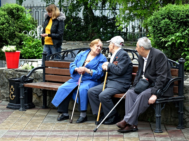 Россия заняла 65 место в ежегодном рейтинге стран по качеству жизни для людей старше 60 лет, который публикует неправительственная организация HelpAge International