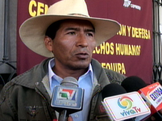 Ричард Гитлер Але Круз выиграл выборы в городе Мольедно - столице провинции Ислай на юге Перу