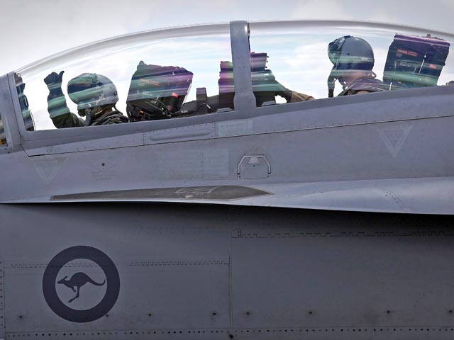 Австралийские ВВС впервые нанесли удар по исламистам в Ираке