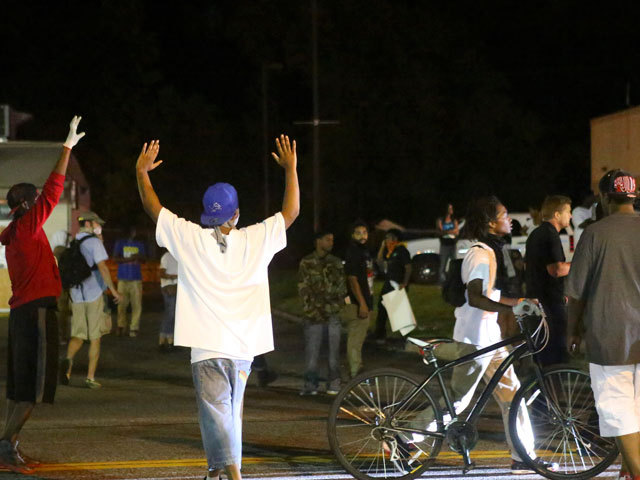 Не так давно в городе Фергюсон случились беспорядки после убийства полицейским чернокожего подростка