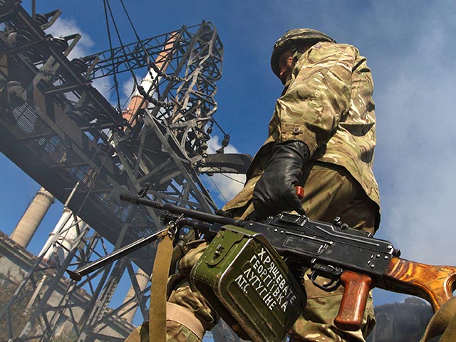 Представители оборонных ведомств Украины и России 10 октября публично обменялись комментариями по вопросу о том, участвуют ли российские военнослужащие в вооруженном конфликте на Донбассе