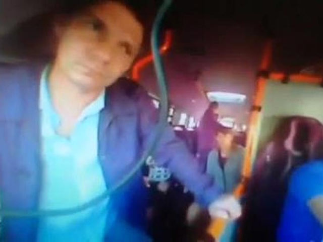 Полиция Калининграда ищет пассажира маршрутки, укравшего у водителя деньги