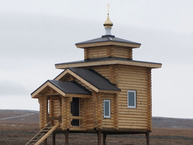 Российские военные возводят часовни в Арктике, освященной Русской православной церковью