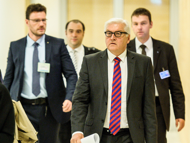 Совет ЕС на уровне министров иностранных дел после совещания в Люксембурге в понедельник, 20 октября, принял решение ужесточить ограничительные меры в отношении сирийских властей