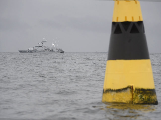 Шведские корабли, ищущие иностранную подлодку, "установили контакт" с несколькими объектами, лежащими на дне