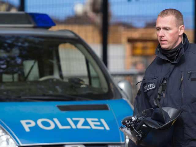 В Германии полиция задержала троих юных американок, которые намеревались присоединиться к "ИГ"