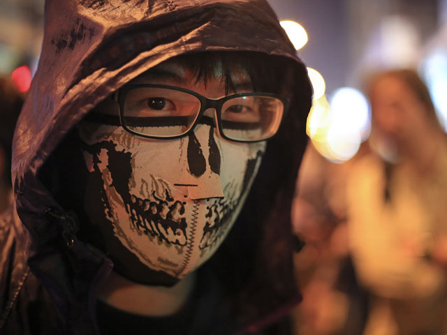 Переговоры протестующих с властями Гонконга провалились