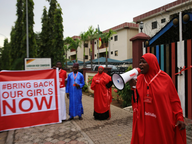 Боевики "Боко Харам" похитили на северо-востоке Нигерии не менее 60 женщин и девушек