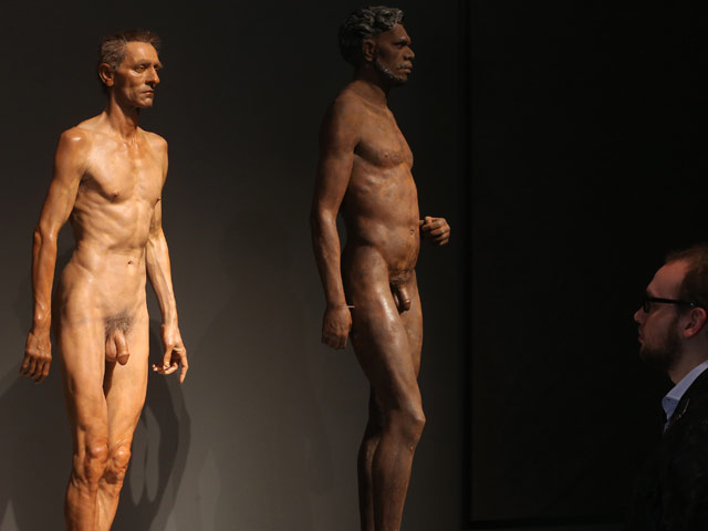 В Еврейском музее Берлина открылась выставка "Кожу долой! Отношение к ритуальному обрезанию", рассказывающая о смысле ритуала обрезания с религиозной, культурной и исторической точек зрения