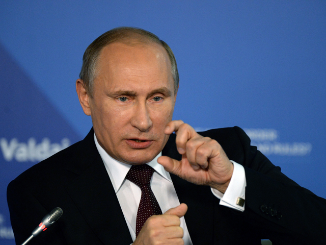 Деятельность Владимира Путина на посту президента РФ, согласно последнему, сентябрьскому, опросу "Левада-Центра", одобряют менее половины россиян