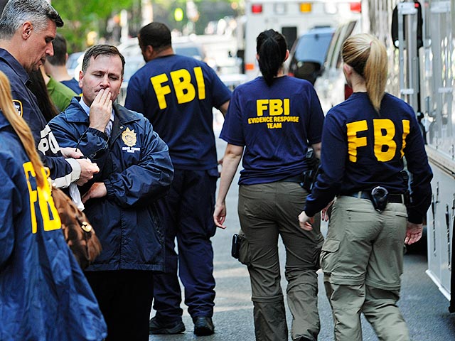 Сотрудники ФБР обыскали дом второго - после Эдварда Сноудена - подозреваемого в передаче секретных данных журналистам