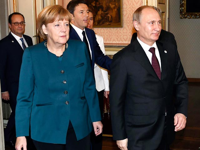 Ангела Меркель и Владимир Путин, 17 октября 2014 года