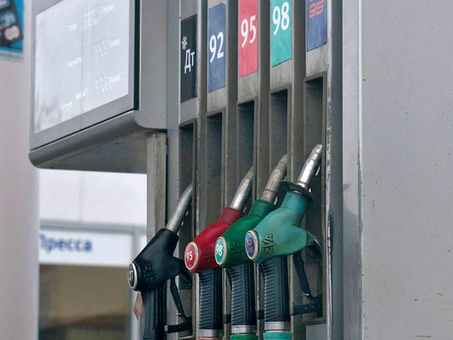 "Бензиновый кризис" в Новосибирске: на заправочных станциях города заканчивается топливо 95-й и 92-й марок