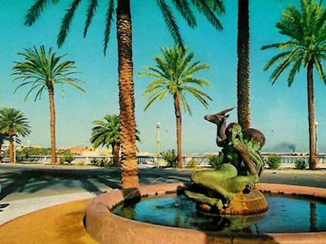 В столице Ливии снесли скульптуру газели и русалки, которая считалась одним из символов Триполи. Как сообщает местная газета Libya Herald, ранее некие экстремисты угрожали разрушить фонтан, считая его "безнравственным"