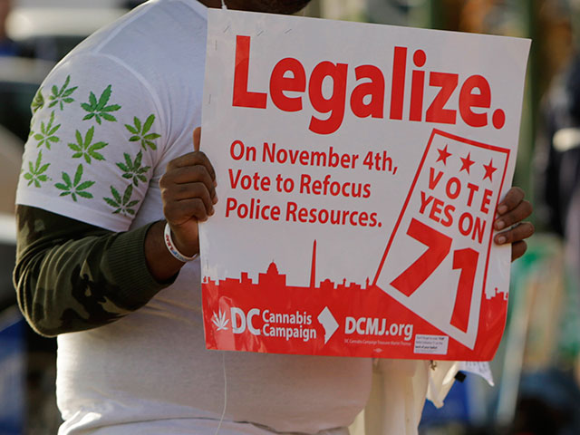 Жители американской столицы, Вашингтона, проголосовали 4 ноября за легализацию употребления марихуаны