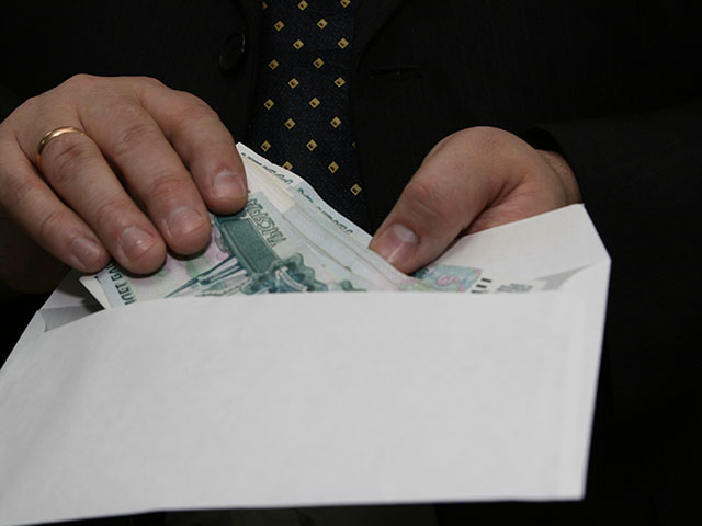 Ученый опроверг миф о том, что россиянам мало платят, напомнив о "серых" доходах