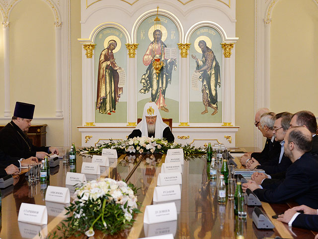 Всемирный русский народный собор мог бы позаимствовать активность у защитников ЛГБТ, считает патриарх