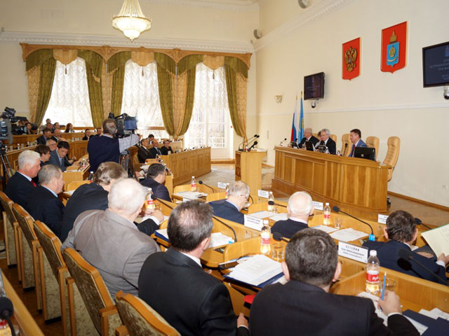 Астраханская дума приняла закон, отменяющий прямые выборы мэра