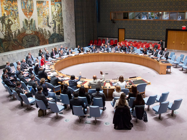 Россия не поддержала во вторник в Совете Безопасности ООН резолюцию, санкционирующую продление на год полномочий стабилизационных сил Евросоюза в Боснии и Герцеговине