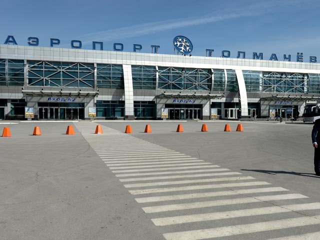 В самолетах, прибывающих в новосибирский аэропорт Толмачево, возросло количество краж аварийно-спасательных жилетов