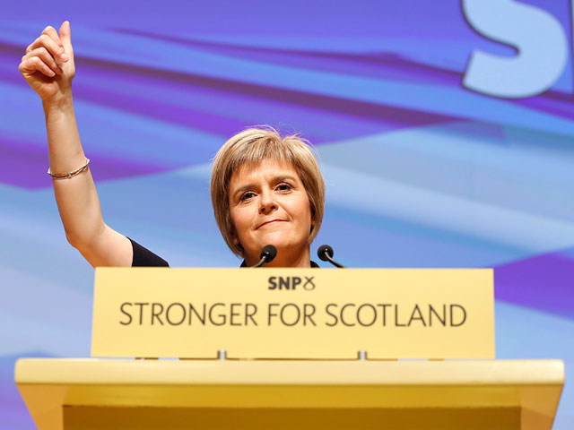 Шотландия намерена провести еще один референдум о независимости, - заявила новый руководитель Национальной партии Шотландии Никола Стерджен, которая также сегодня стала главой автономии