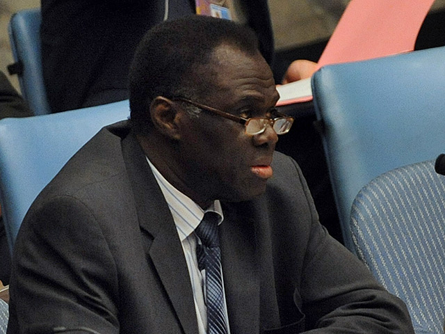 Власти Буркина-Фасо назначили президентом страны на переходный период экс-главу МИДа, бывшего постоянного представителя страны при ООН Мишеля Кафандо