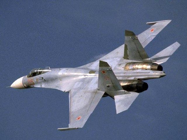На фоне опасений представителей НАТО насчет участившихся полетов российских военных самолетов в европейском воздушном пространстве вооруженные силы Латвии сообщают о перехвате истребителя РФ Су-27