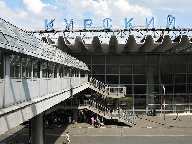 Здание Курского вокзала в Москве эвакуировано после звонка о заложенном взрывном устройстве