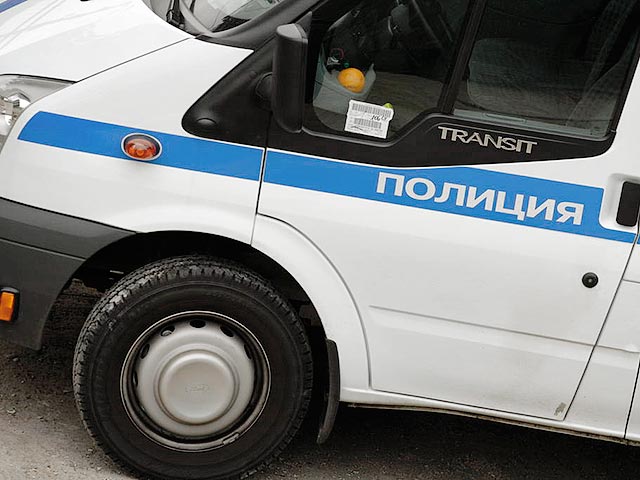 Столичные полицейские ищут грабителей, которые напали на автовладельца на Кутузовском проспекте. В итоге было похищено 10 миллионов рублей