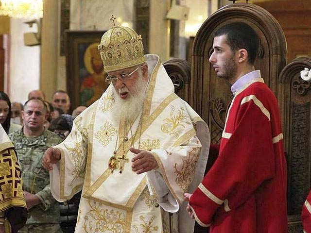 Предстоятель Грузинской православной церкви Католикос-Патриарх всея Грузии Илия II считает, что подписанный накануне Москвой и Сухуми договор о союзничестве и стратегическом партнерстве обострит грузино-российские отношения