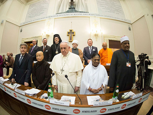 Представители основных религий мира подписали в Ватикане декларацию против рабства 
