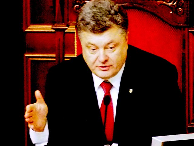 Президент Украины Петр Порошенко заявил, что очередная встреча Контактной группы для обсуждения прекращения огня на востоке Украины может состояться в Минске 9 декабря